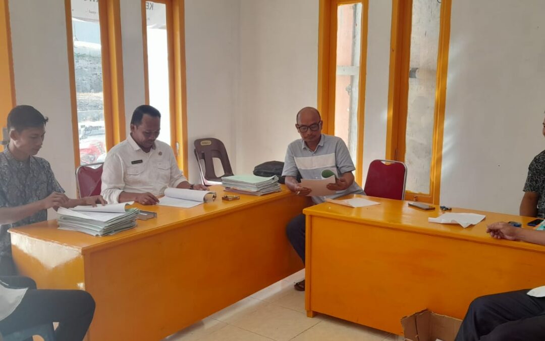 Tim Fasilitasi Pengelolaan Keuangan Desa Tingkat Kecamatan Melaksanakan Monitoring atau Supervisi Pelaksanaan Kegiatan Pembangunan Desa TA. 2024 di Desa Sanawuyu